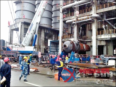 中联起重机北部湾力助中石油检修炼油厂