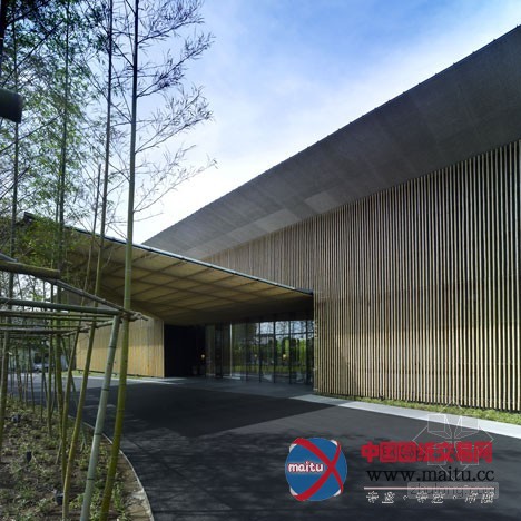 隈研吾设计的日本宫崎县花园露台酒店