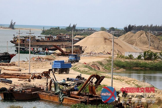 香格里拉工地偷售海砂续:施工单位否认卖砂