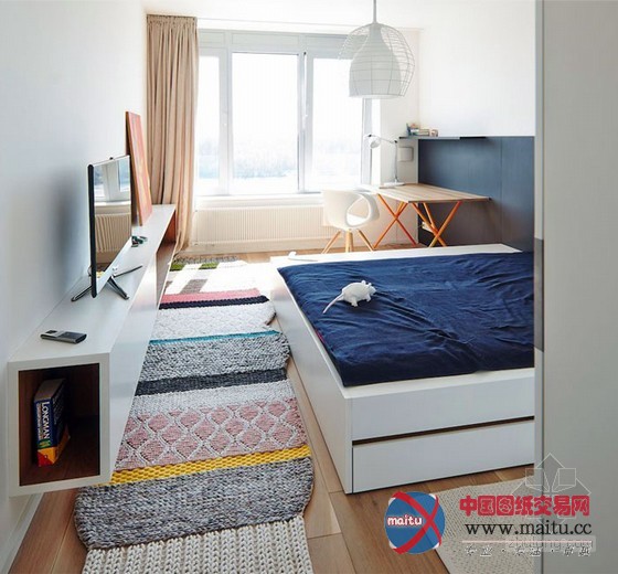 木色木质装饰设计 稳重的Bratislava河滨公寓