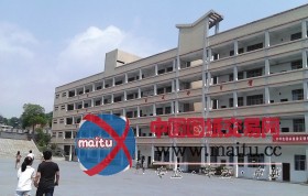 怀化教学楼两次晃动 教育局称压路机施工引发共振