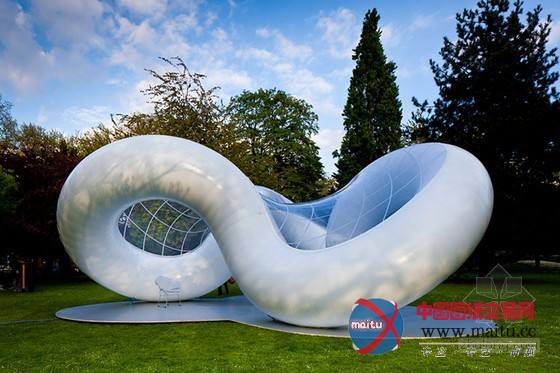 AZC atelier zundel cristea设计的英国伦敦bethnal green博物馆“和平展馆”