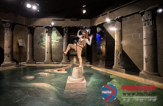 日本幻觉博物馆“大开眼界” 真假难辩