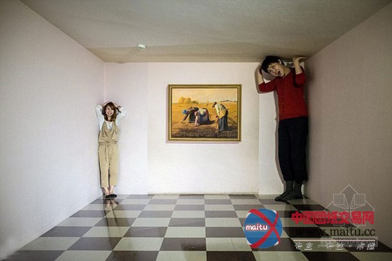 日本幻觉博物馆“大开眼界” 真假难辩