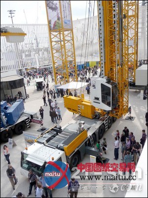Bauma2013耀眼之星:MK140建筑起重机