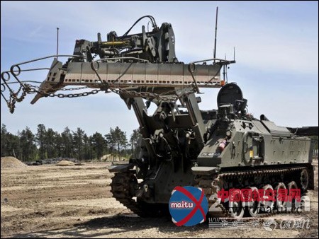 英军30吨遥控装甲挖掘机服务“未来战场”
