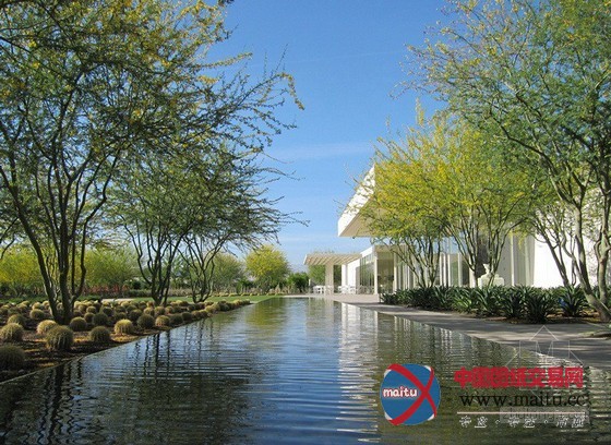 习奥会庄园:现代建筑风格的加州安纳伯格庄园