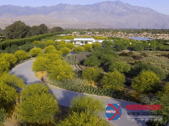 习奥会庄园:现代建筑风格的加州安纳伯格庄园