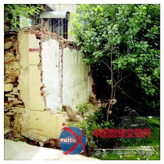 住建局两次违规为干部批准建房 致邻居墙体开裂