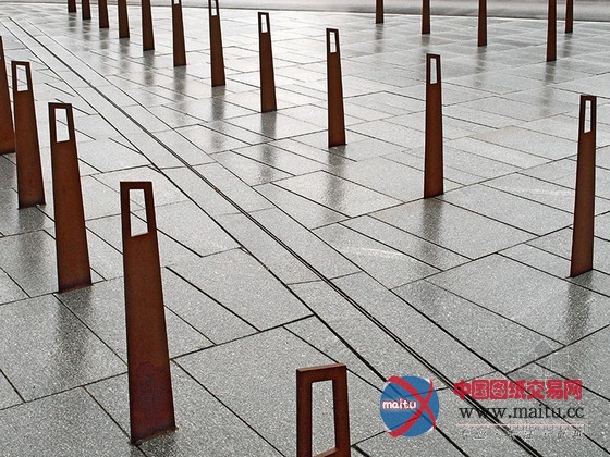 HJLA设计的丹麦毕马威会计事务所总部的屋顶花园及入口区域