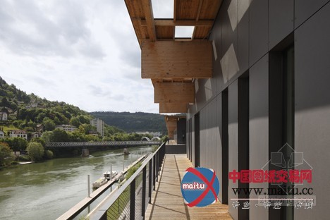 隈研吾设计的法国贝桑松艺术中心及音乐之城