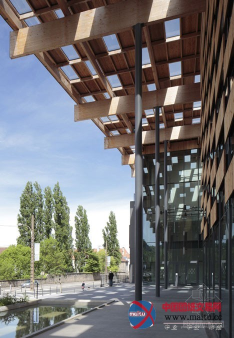 隈研吾设计的法国贝桑松艺术中心及音乐之城