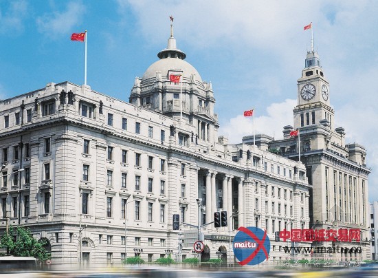 上海外滩“最美穹顶”完成美容 焕然一新