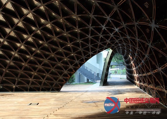 City Form Lab设计的新加坡科技设计大学网格状贝壳馆