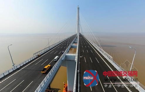 世界上最长最宽的多塔斜拉桥全部完工