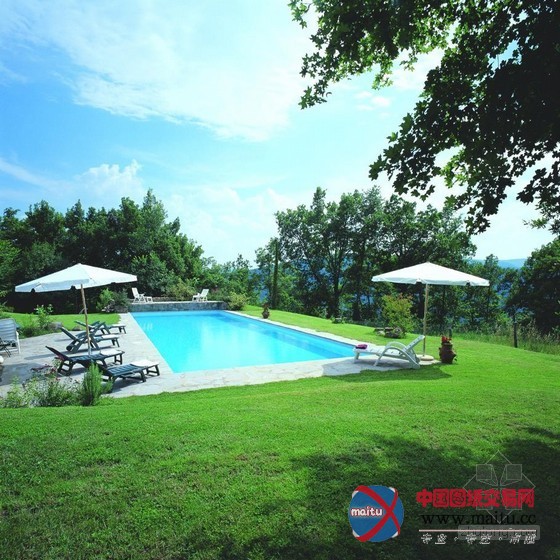 意大利独特的HR塔顶城市景观