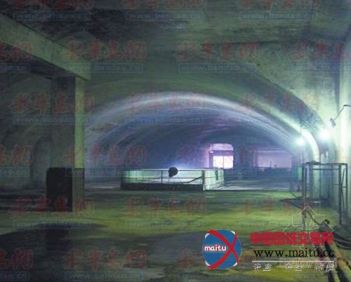 青岛首创明挖无柱拱形地铁车站封顶