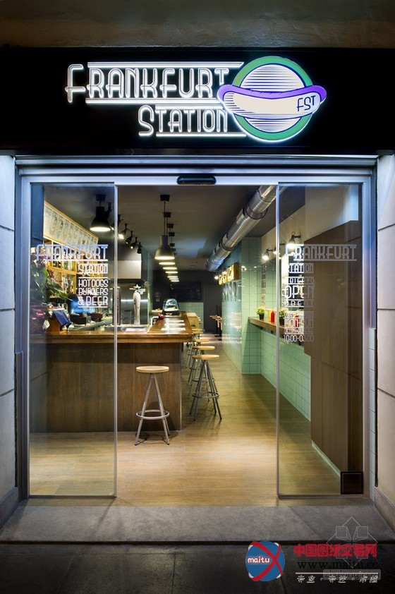 法兰克福车站餐厅设计 时间和空间的烹饪之旅