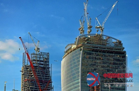 伦敦最高塔楼“乳酪粉碎机”近日全面竣工