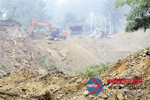 湖北随州一铁矿前日坍塌 6人被埋60米地下