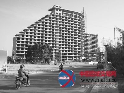 海南投资8亿巨资标志性建筑停工 疑是违建
