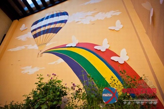 罗马尼亚奇特的手工装饰主题酒吧餐厅