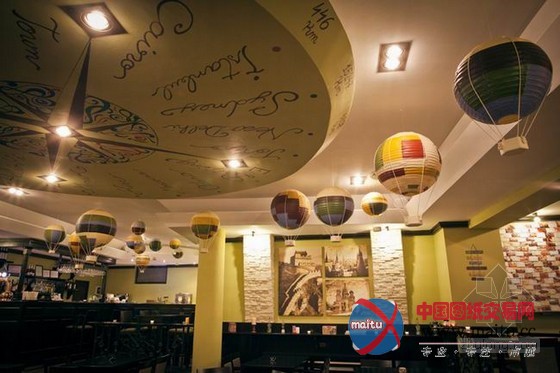 罗马尼亚奇特的手工装饰主题酒吧餐厅