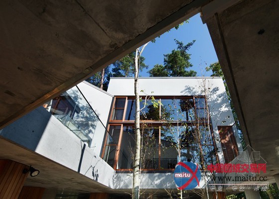 Keisuke Kawaguchi设计的日本大山旅馆