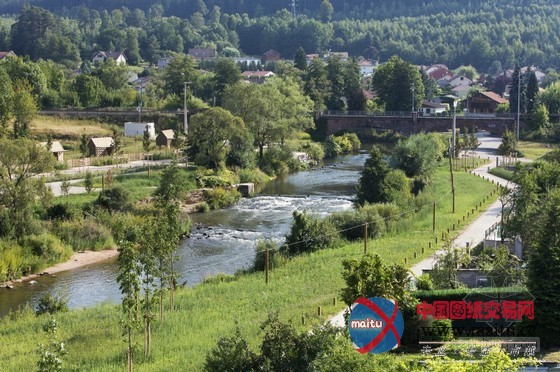 ARPAE设计的法国默尔特河畔的朗莱塔珀发展项目