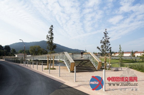 ARPAE设计的法国默尔特河畔的朗莱塔珀发展项目