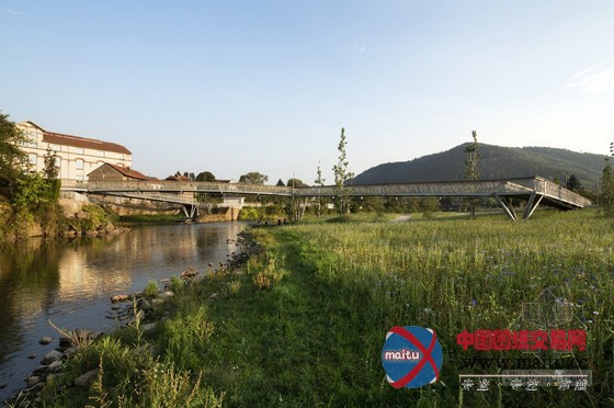 ARPAE设计的法国默尔特河畔的朗莱塔珀发展项目