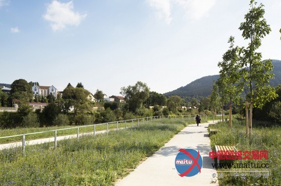 ARPAE设计的法国默尔特河畔的朗莱塔珀发展项目