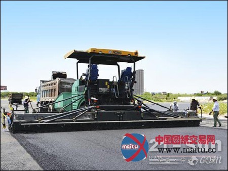 徐工RP953智能型沥青混凝土摊铺机上虞施工