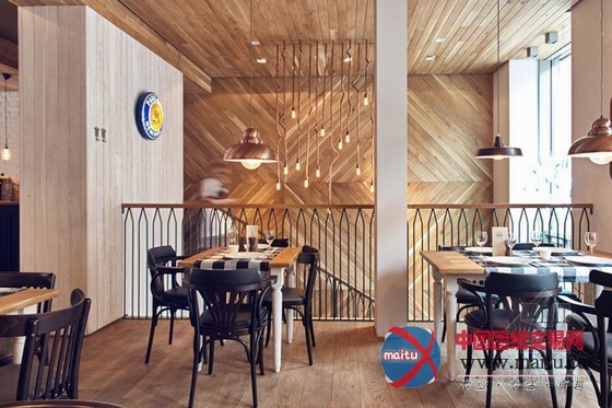 波兰巴伐利亚风格的奥尔索斯餐厅-室内设计-中