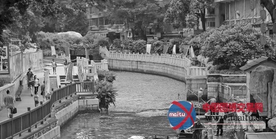 ����5��20�գ���֦�������Ŷκ���Ư������ҹ������