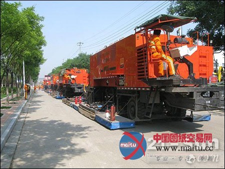 不惧雨季来临 英达抢修南京市栖霞区恒达路
