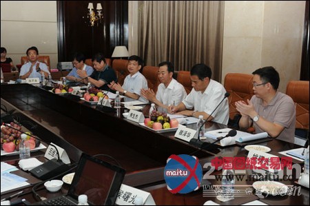 公路养护装备国家工程实验室首次会议召开