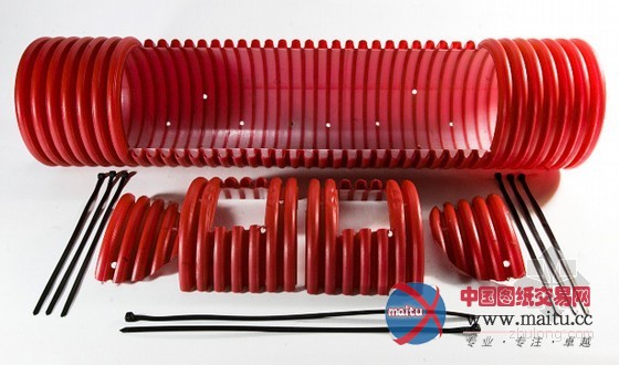 Fabian Andino设计的彩色管道改装花盆