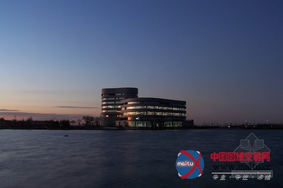 学子设计变形金刚 校园建筑拼出“擎天柱”