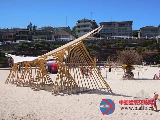 Mark Emery设计的澳大利亚海滩凉亭bamboo waves