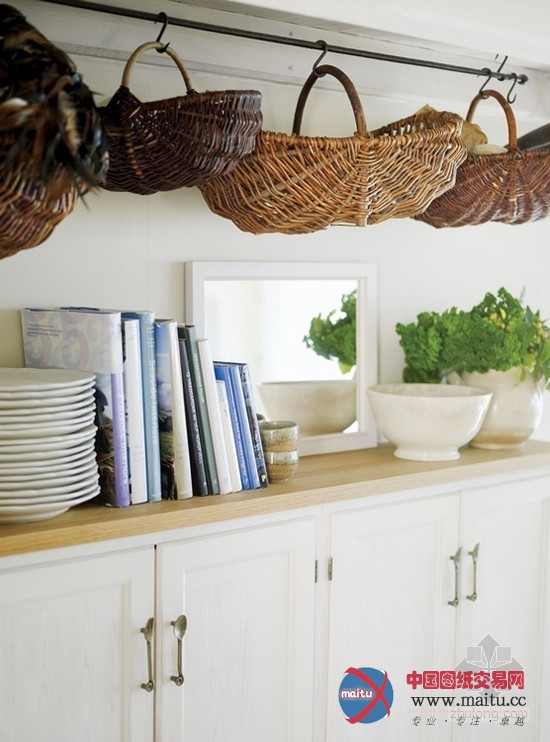 波兰自然乡村风格的湖边小屋