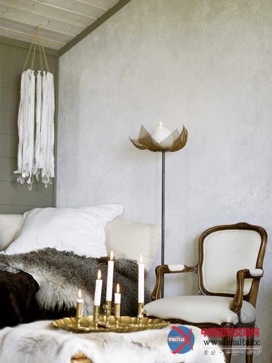 波兰自然乡村风格的湖边小屋