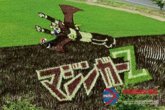 日本田舍馆村村民设计的巨型稻田插画艺术