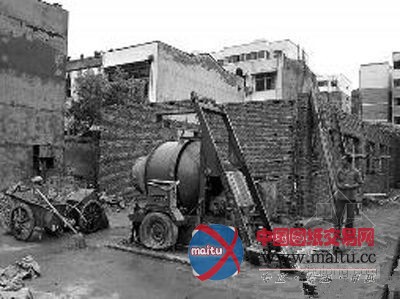 陕西黄龙县城建局两次停工通知 挡不住法院违建