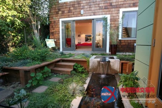 庭院内独特的瀑布景观设计