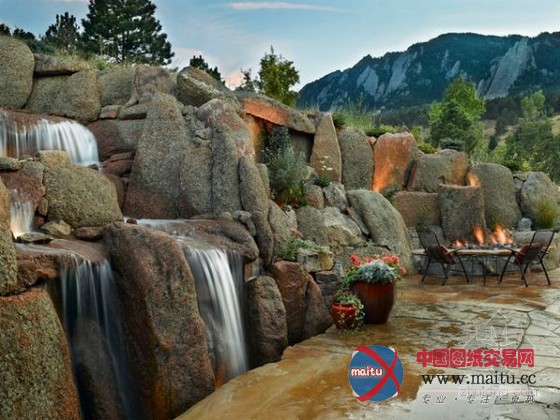 庭院内独特的瀑布景观设计