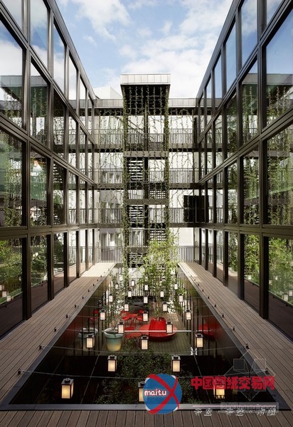 “盒子组装”的伦敦连锁酒店设计