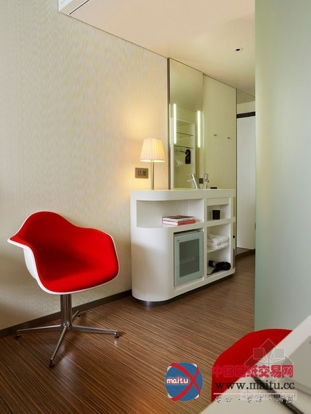 “盒子组装”的伦敦连锁酒店设计