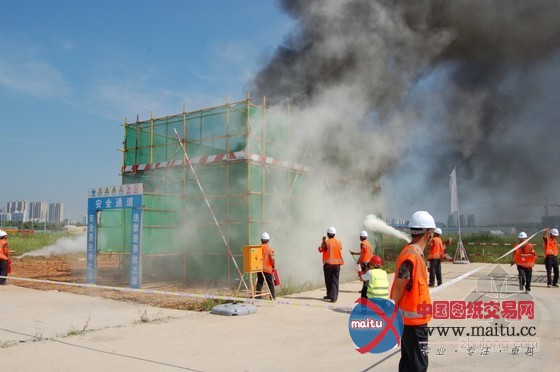 【湖北】武汉举行建筑工程综合应急救援演练