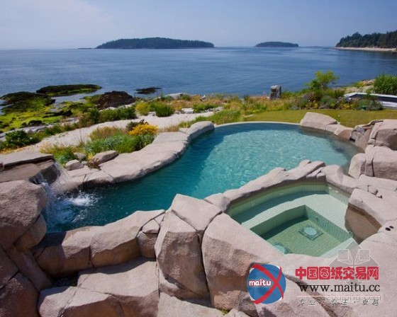 自由形态泳池的景观设计